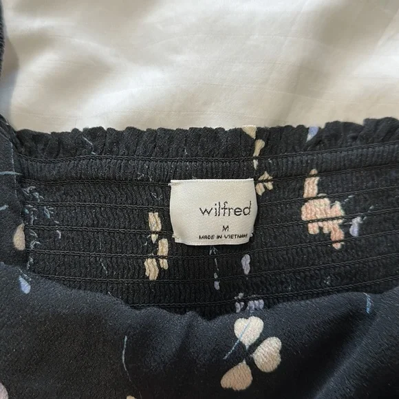 Aritzia Wilfred blouse medium black - Picture 3 of 3